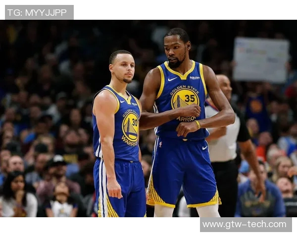 勇士与雷霆激战正酣谁能在这场对决中笑到最后